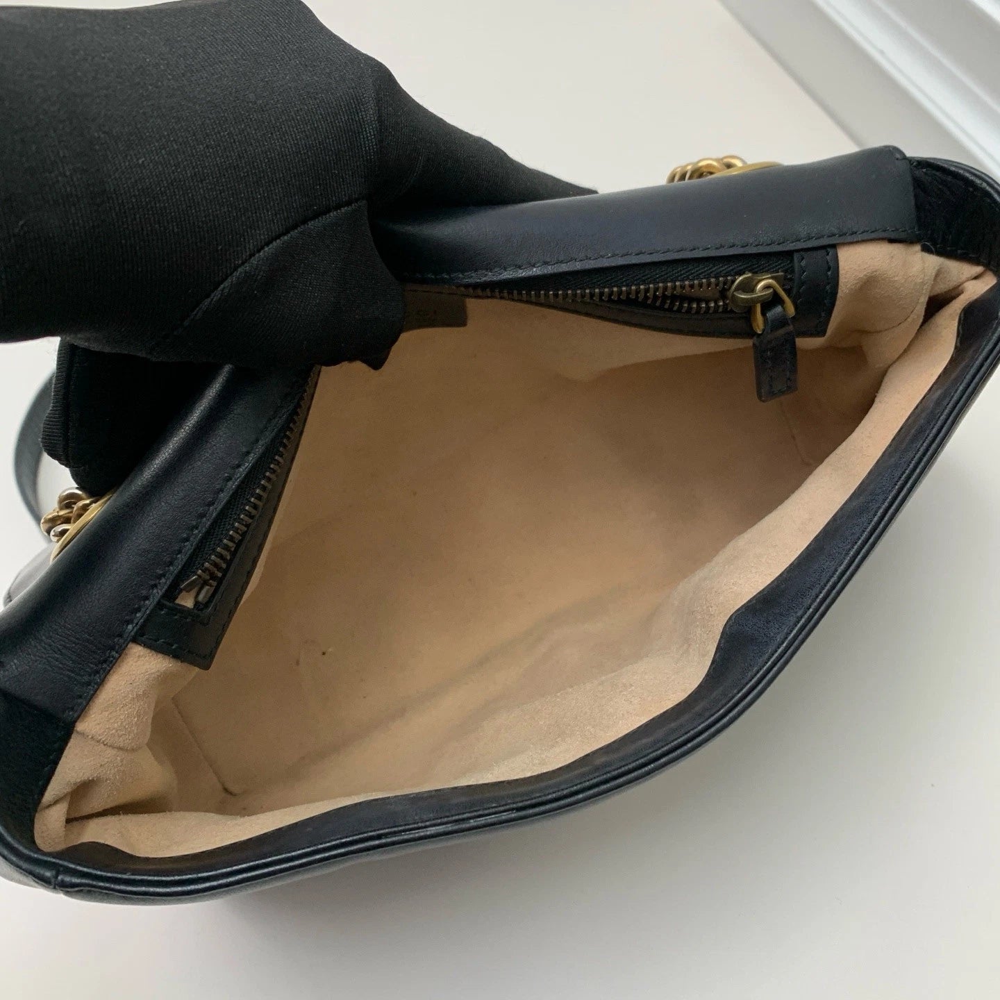 Gucci Marmont26 Chain Shoulder Bag Crossbody Black Gold Women Classic
