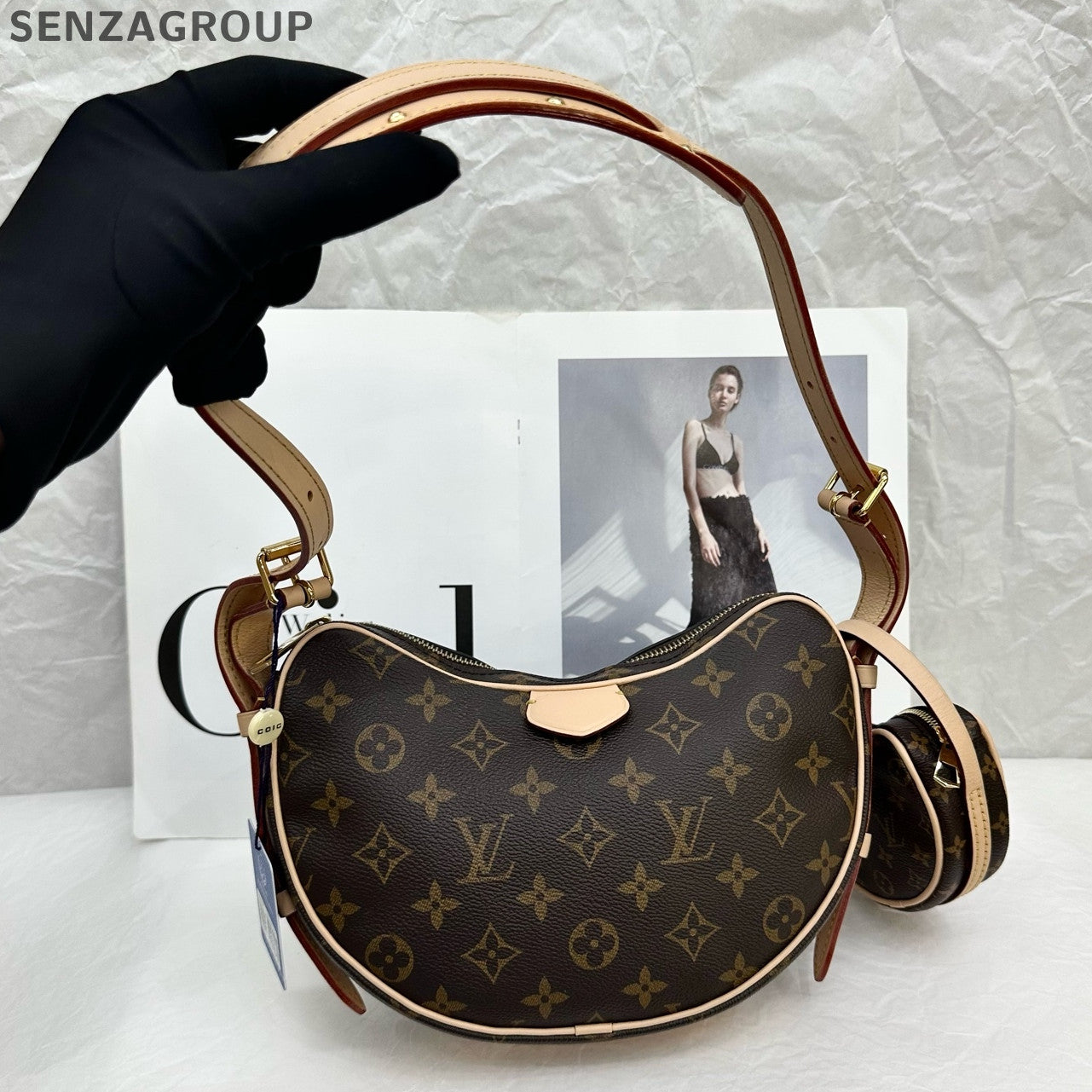 Louis Vuitton Croissant Monogram Pea Bag - Classic Women's Shoulder Bag