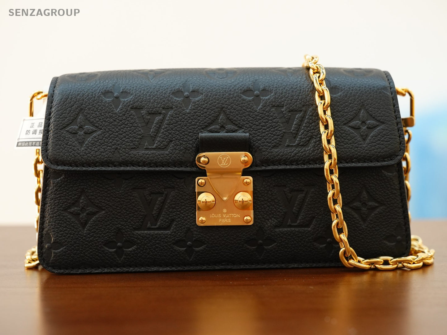 Louis Vuitton Pochette Metis Monogram Empreinte Chain bag Almost Brand NEW