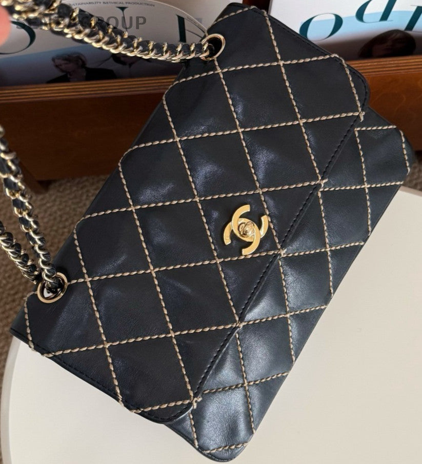 Chanel Classic Flap Quilted Pattern Shoulder Crossbody Bag Black Women