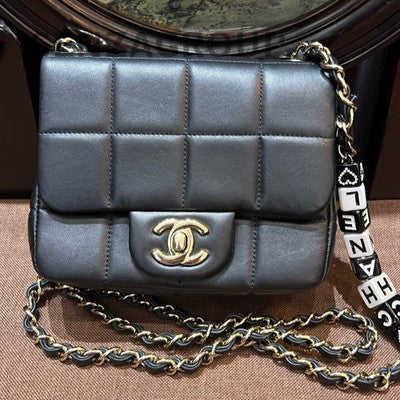 Chanel Classic Quilted Chain Shoulder Crossbody Bag Black Gold