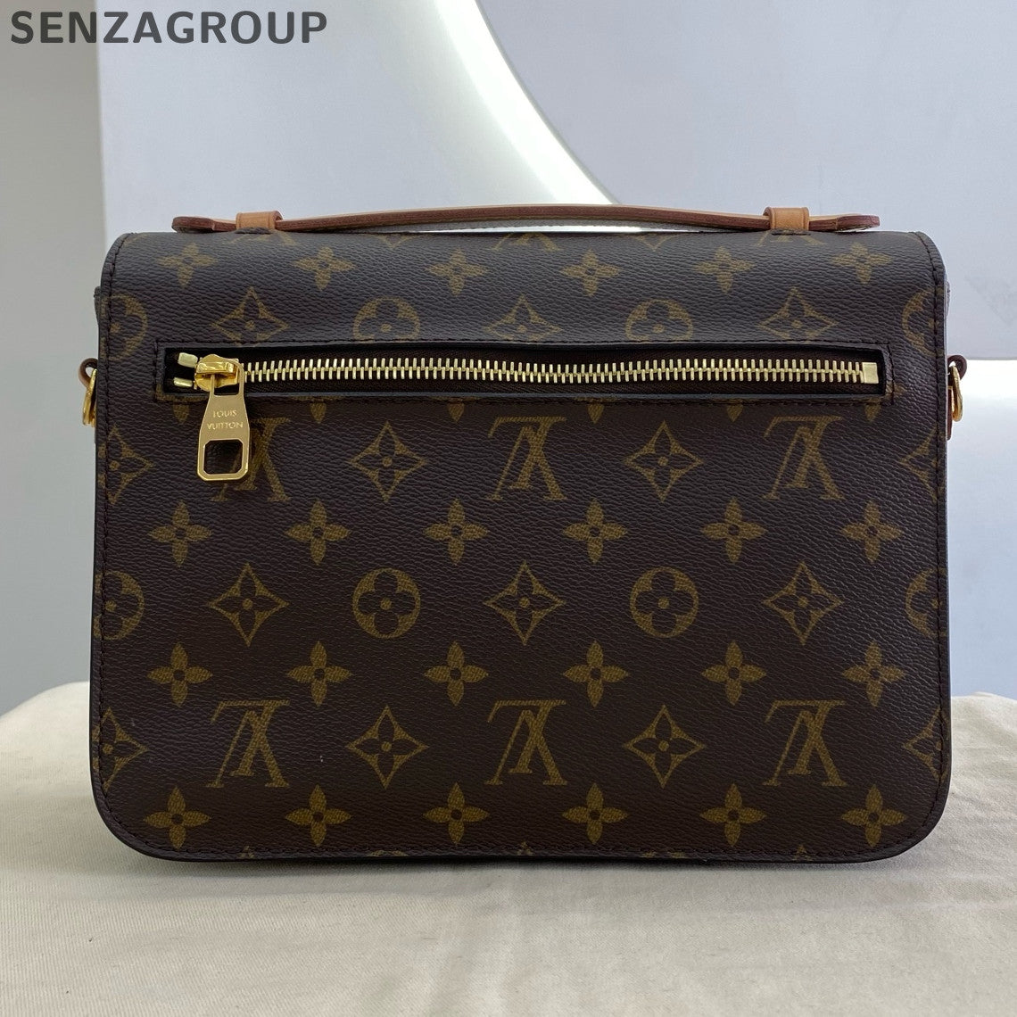 Louis Vuitton Monogram Canvas Pochette Métis Messenger Bag Brown