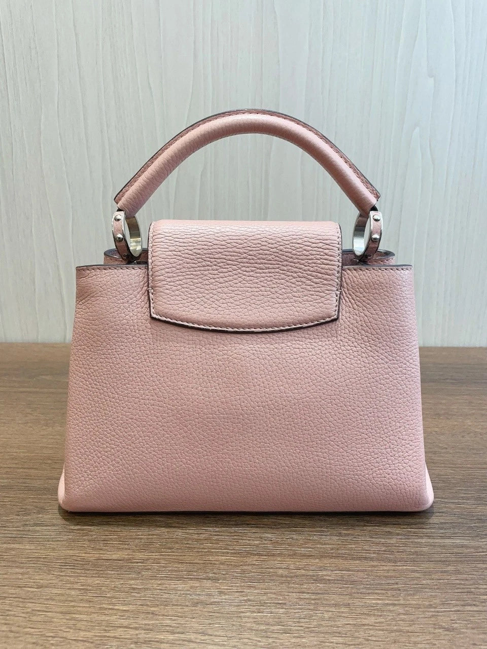 SJ0001 KY02225 Louis Vuitton Capucines BB