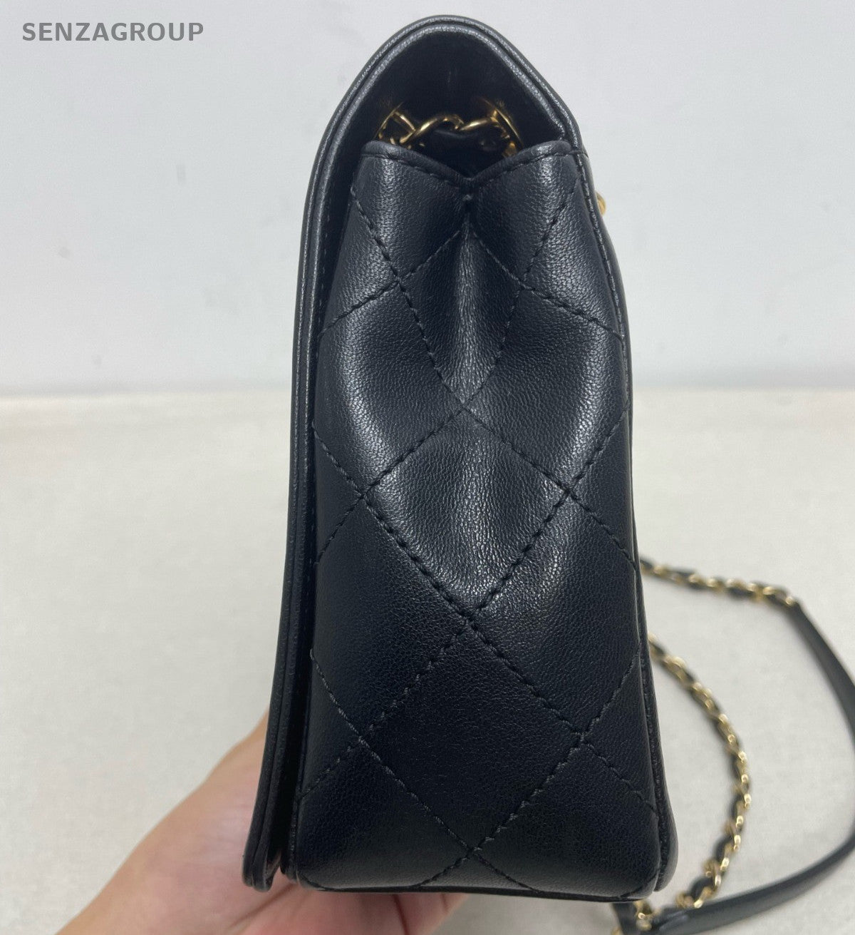 Chanel Classic Flap GM Chain Shoulder Bag Black Gold Women Fashion