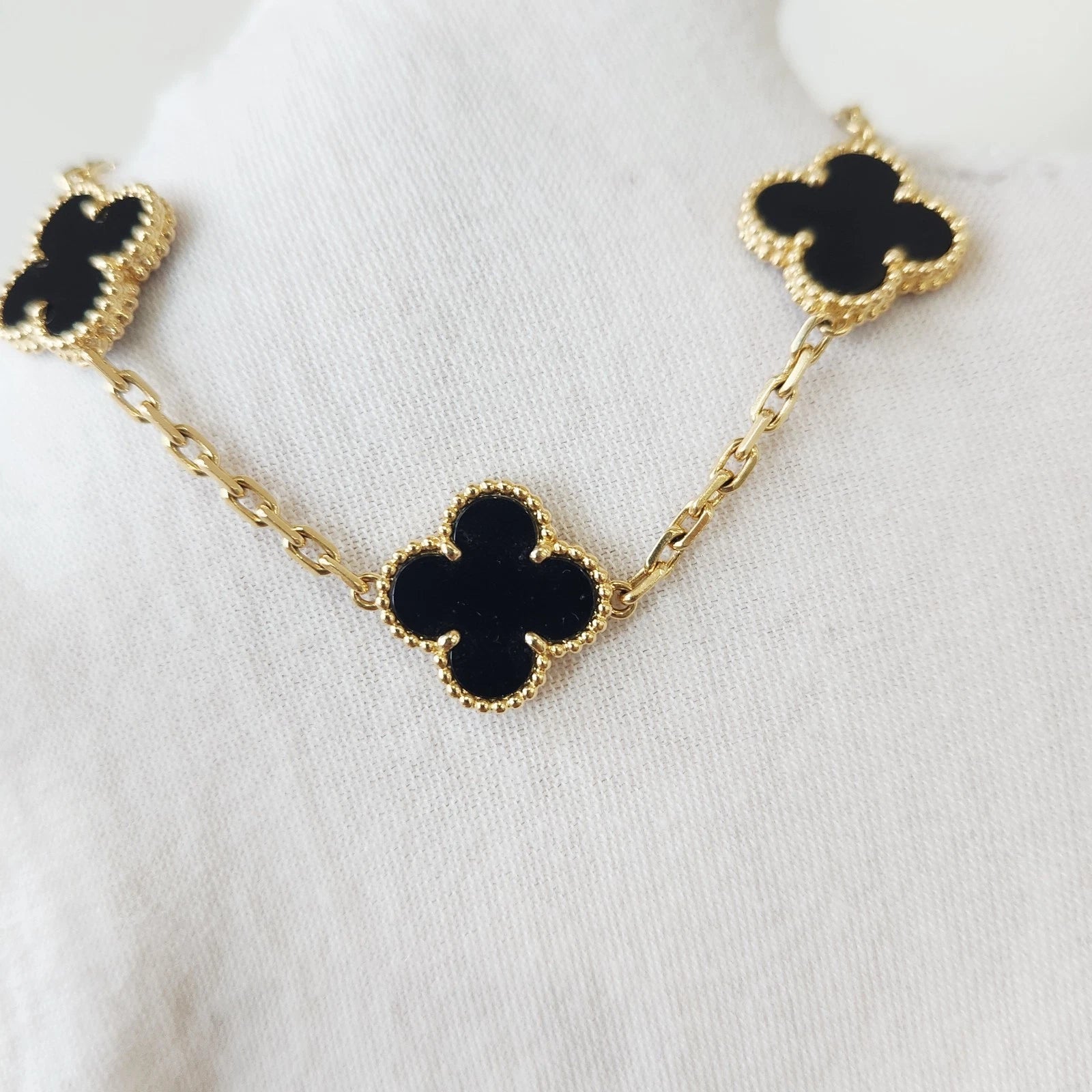 Van Cleef &amp; Arpels Vintage Alhambra 5 Motifs Onyx Bracelet 18k Yellow Gold