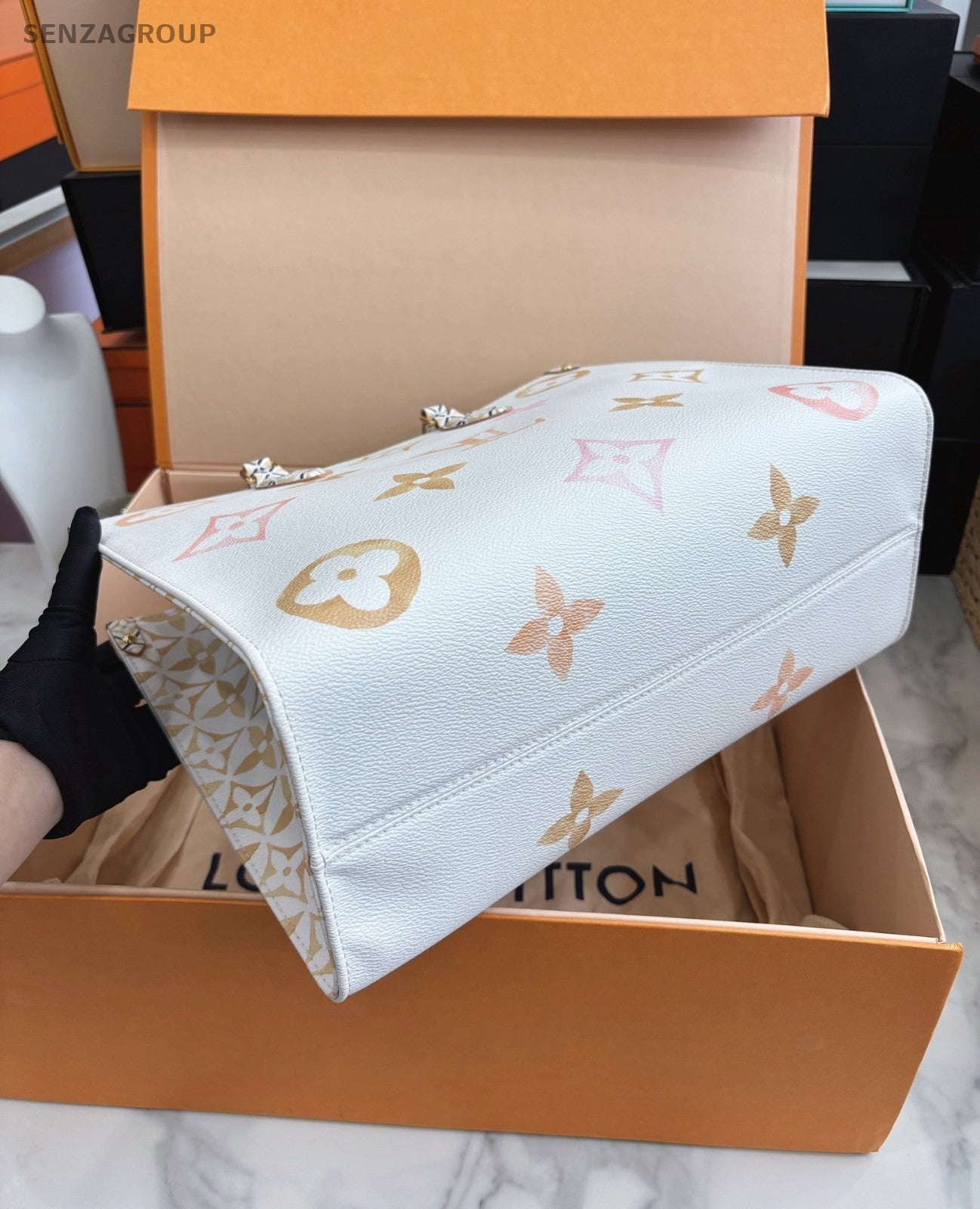 Louis Vuitton ONTHEGO MM Tote Monogram Summer Edition Handbag Women White