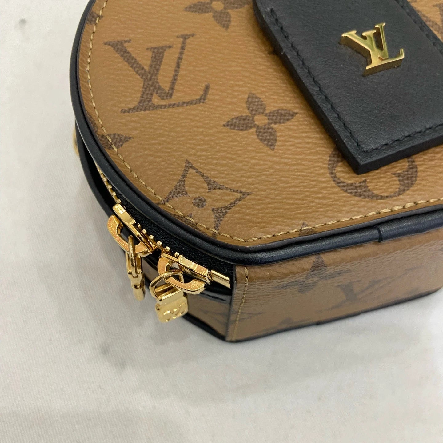 Louis Vuitton Boite Chapeau Mini Crossbody Brown Gold Women Classic