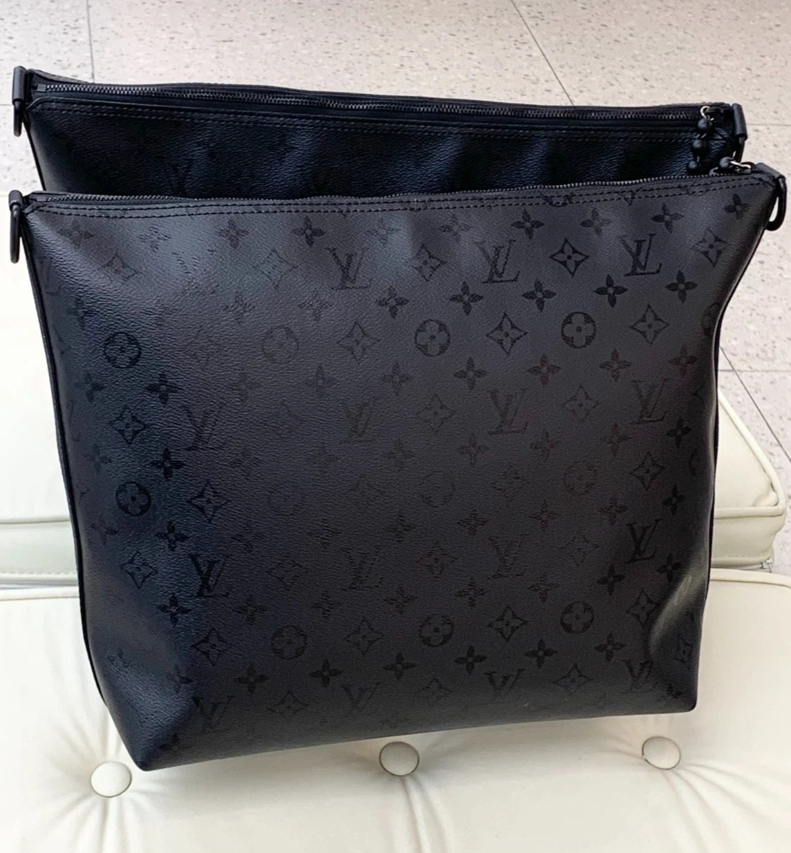 Louis Vuitton Vagabond Hobo Monogram Calfskin Shoulder Bag Crossbody Bag Women S