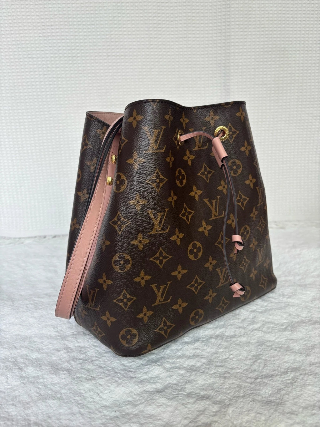 Louis Vuitton Women's Canvas Bucket Bag