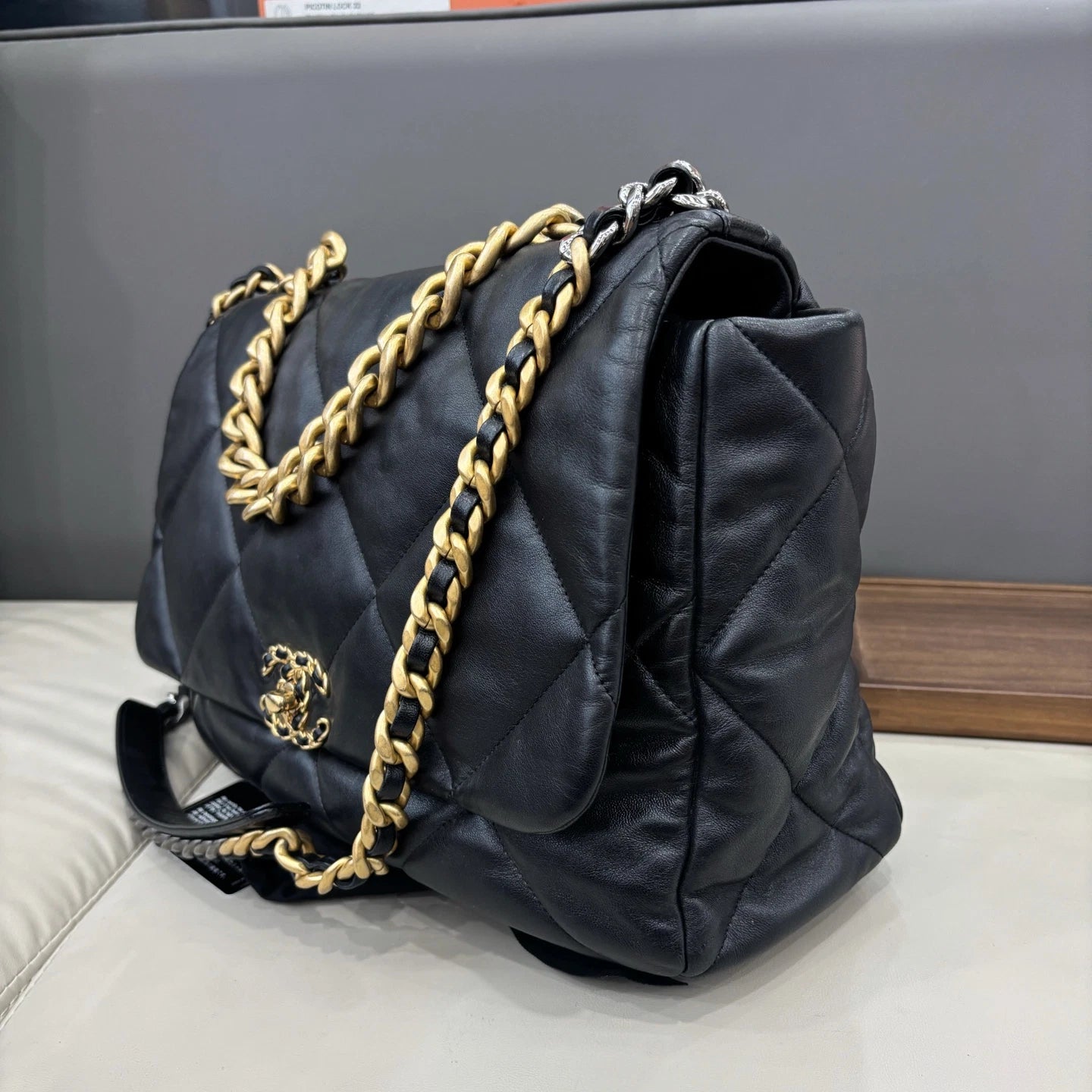 Chanel 19Bag GM Chain Shoulder Bag Crossbody Black Gold Women Classic Fashion
