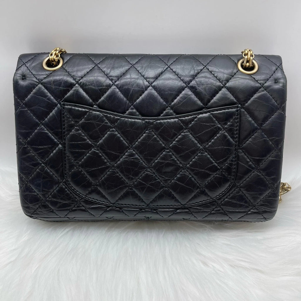 CHANEL Pre-owned Black Gold Chain Shoulder Crossbody Bag For Women