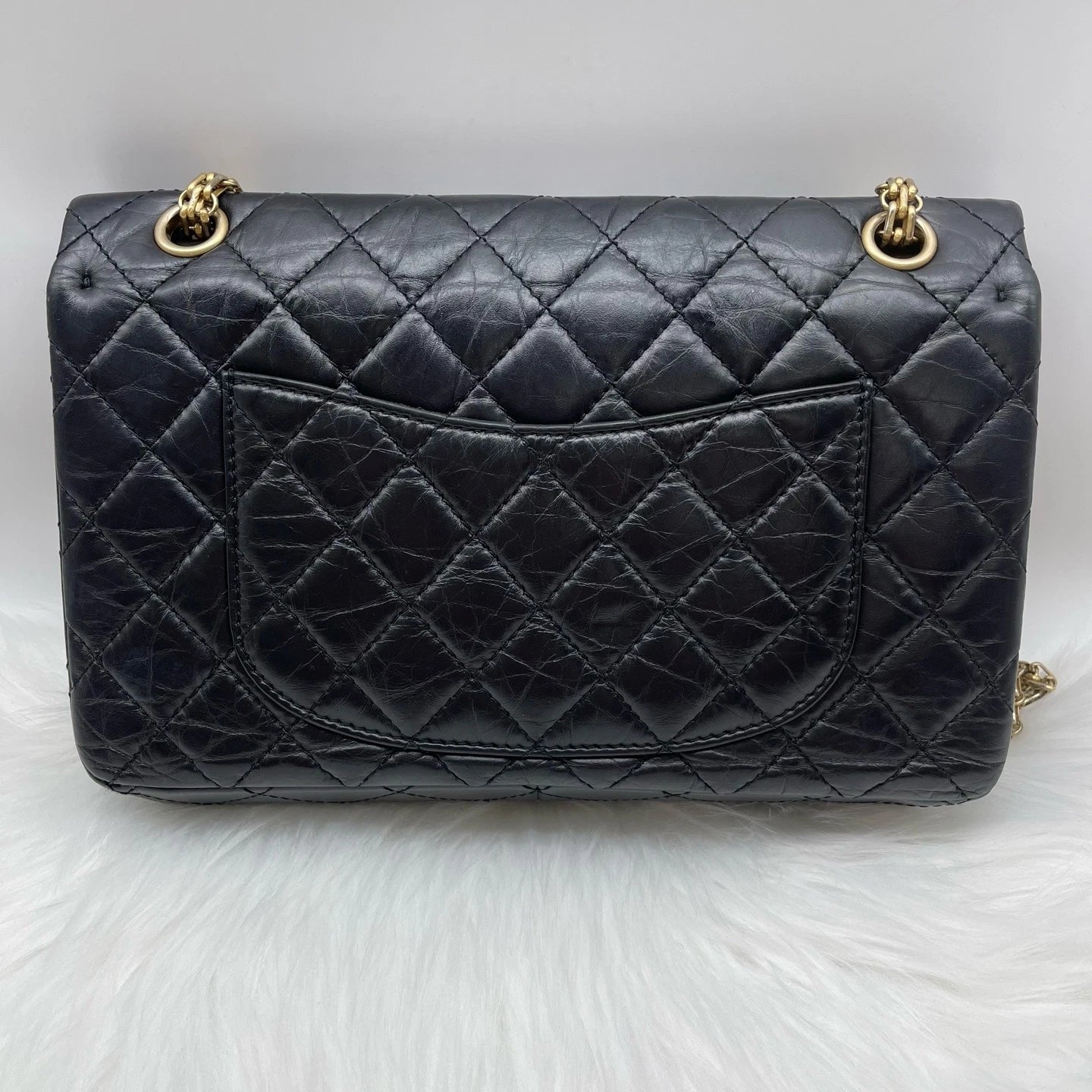 CHANEL Pre-owned Black Gold Chain Shoulder Crossbody Bag For Women