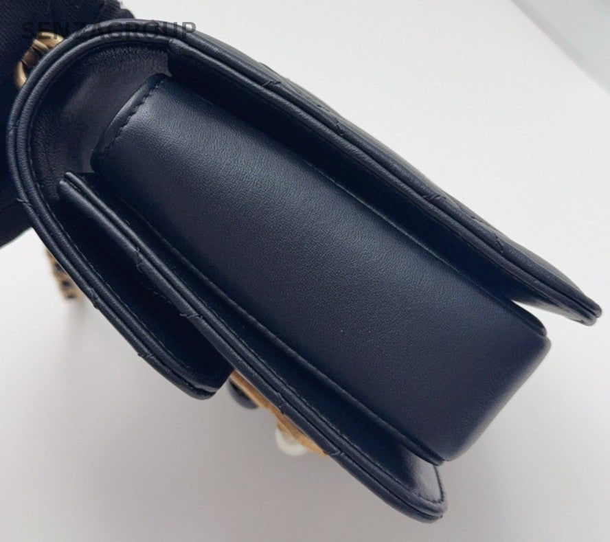 Chanel Vintage Calfskin Chain Shoulder Bag Crossbody Black Gold Women Classic
