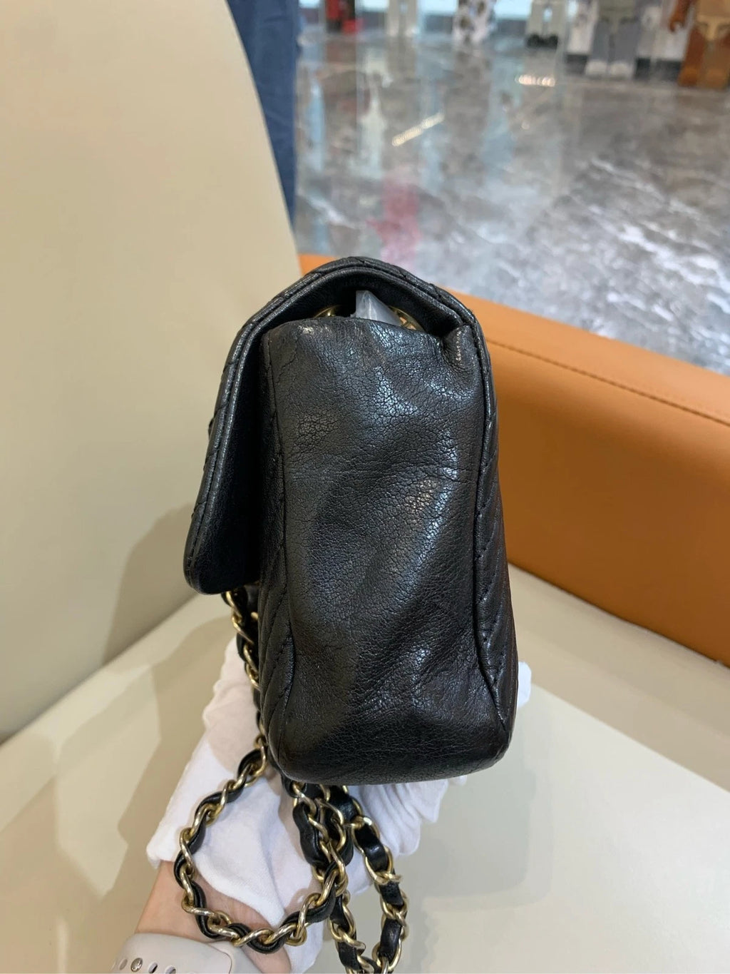 CHANEL Black Gold Chevron Flap Chain Shoulder Crossbody Bag For Women
