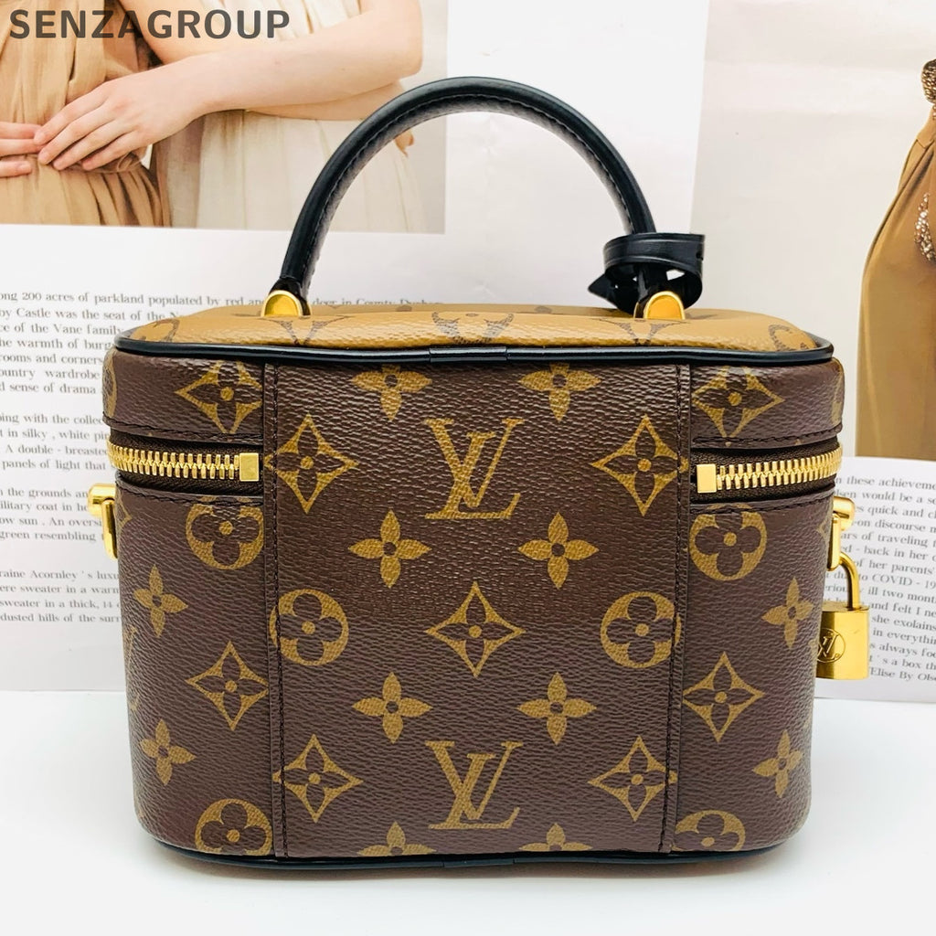 Louis Vuitton Monogram Cosmetic Pouch Chain Shoulder Bag Women's Classic