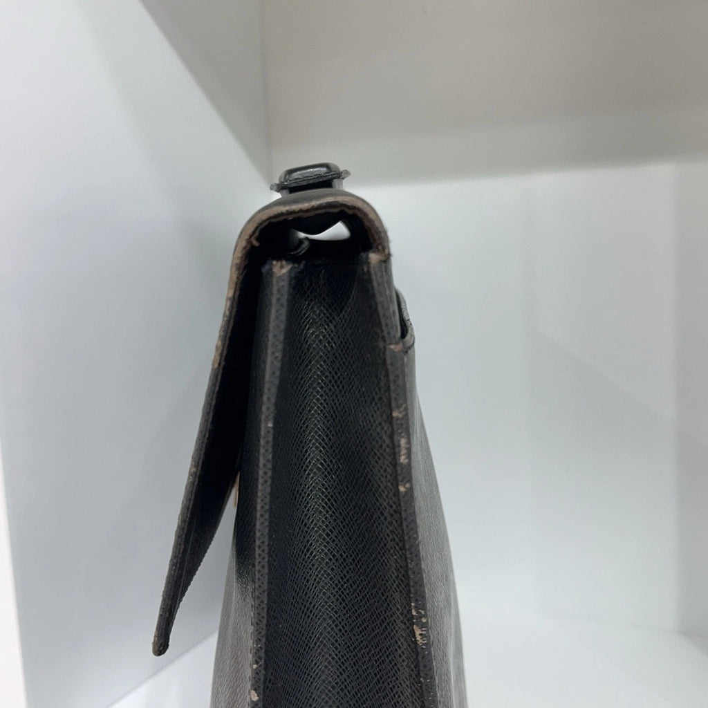 Louis Vuitton Taïga Angara Epi Leather Black Handbag Silver Hardware