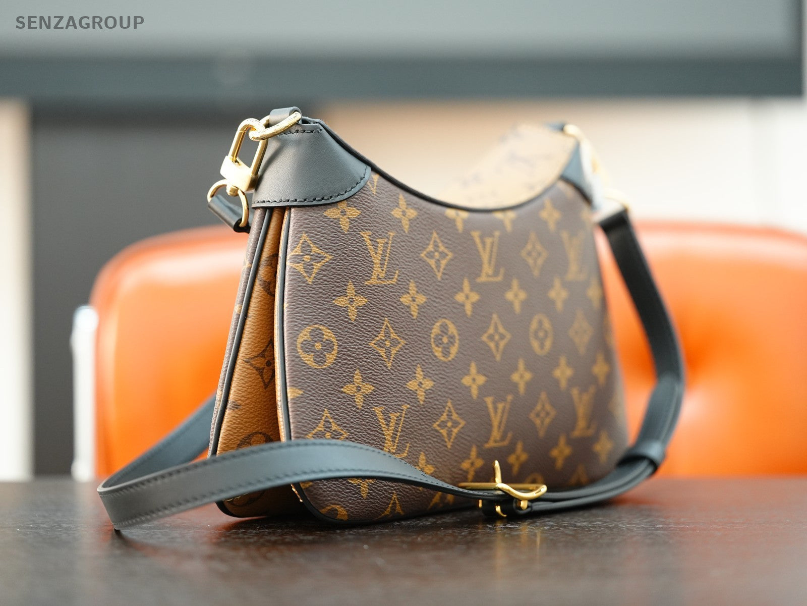 Louis Vuitton Twinny Shoulder bag Monogram Crossbody Women Almost Brand NEW