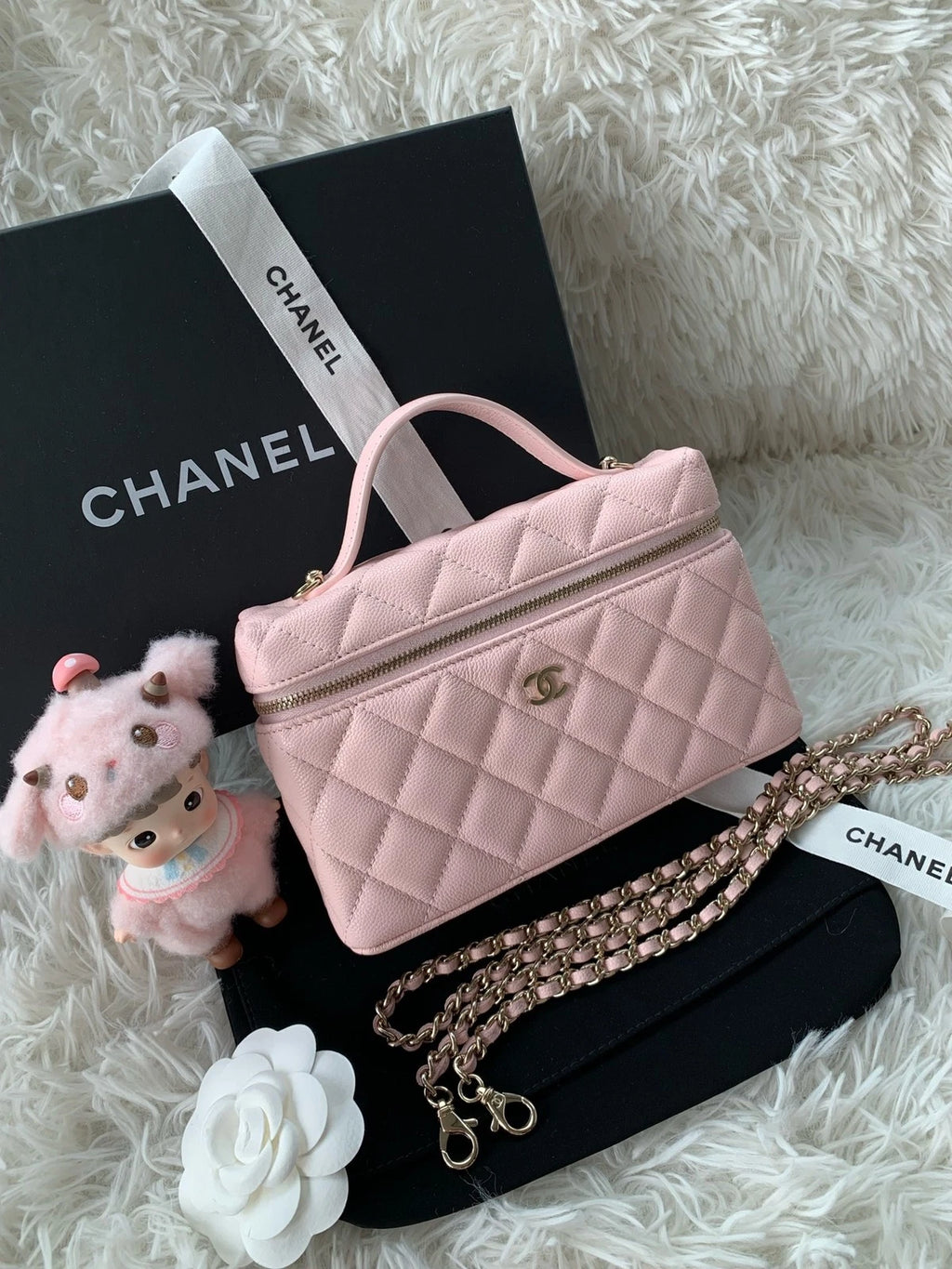 Chanel Pink Leather Lunch Box Shoulder Handbag For Women