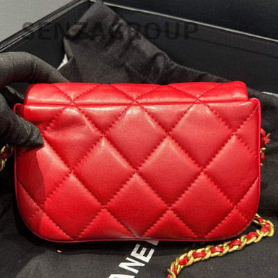 Chanel Quilted Chain Shoulder Crossbody Bag Red Gold Hardware Classic