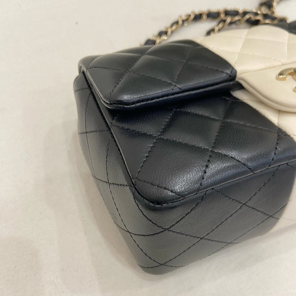Chanel Classic Flap Mini Chain Shoulder Crossbody Black White Women Fashion