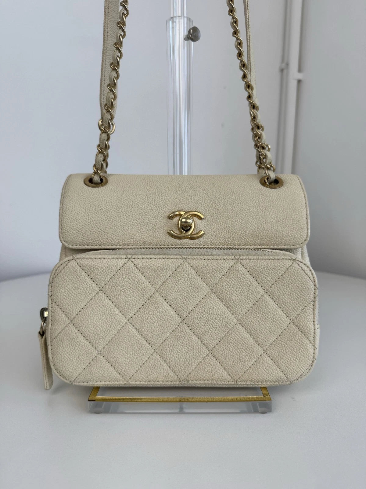 Chanel Diamond Caviar Leather Chain Beige Shoulder Bag Diamond Gold Hardware