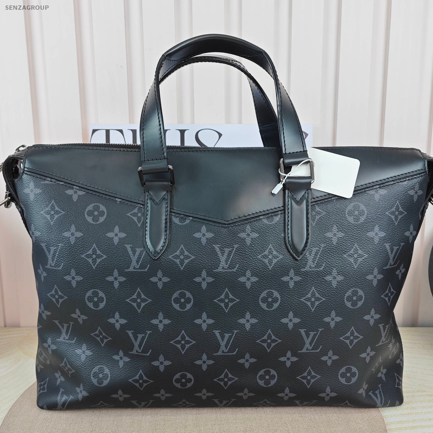 Louis Vuitton Explorer Monogram Briefcase Hand Shoulder Bag Unisex Classic