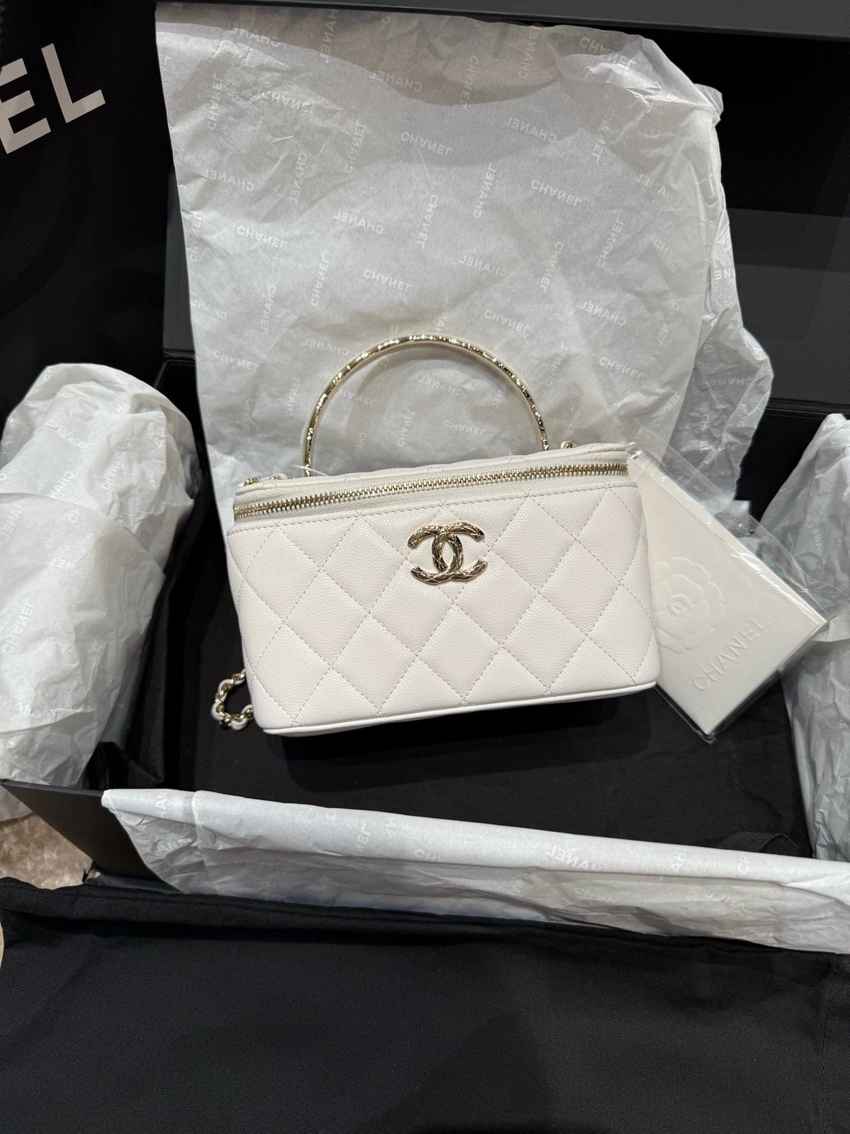 New CHANEL Coco crush White Leather Shoulder Bag For Women