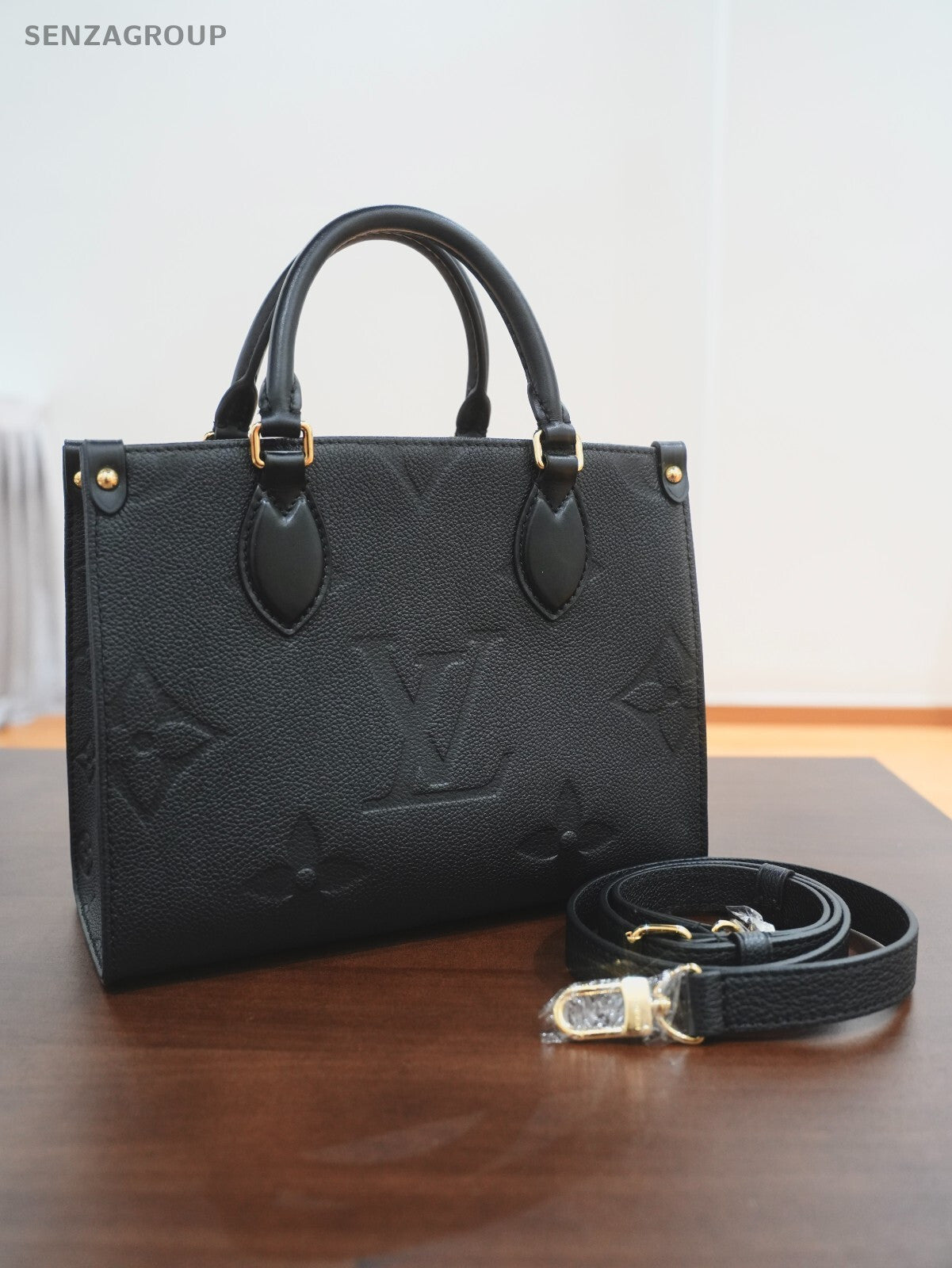 LOUIS VUITTON M45595  Black Monogram Empriente ON THE GO PM CHIP VERSION