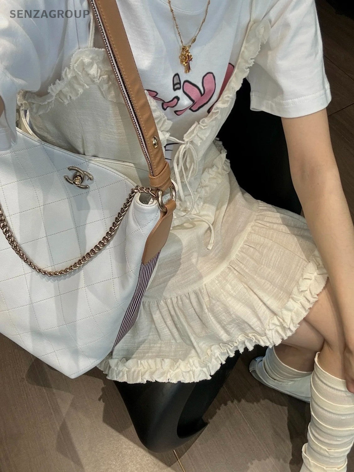 CHANEL Calfskin Bucket Diamond pattern Cream White 2way Chain Shoulder bag Women