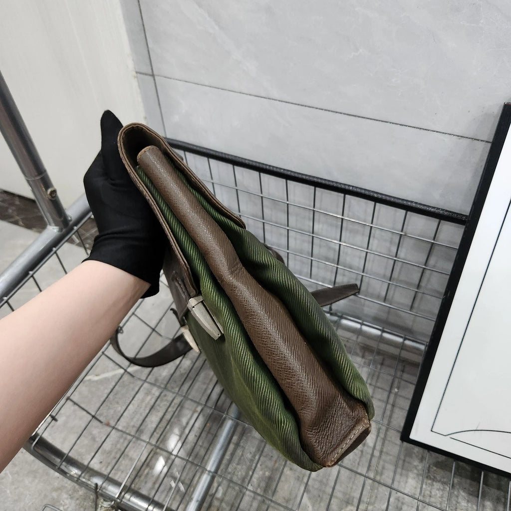 Louis Vuitton Vintage Canvas Crossbody Shoulder Bag For Women