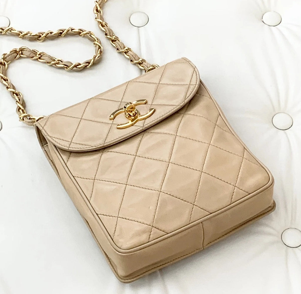 Chanel Vintage Lambskin Camera Bag Shoulder Bag Crossbody Bag Women S