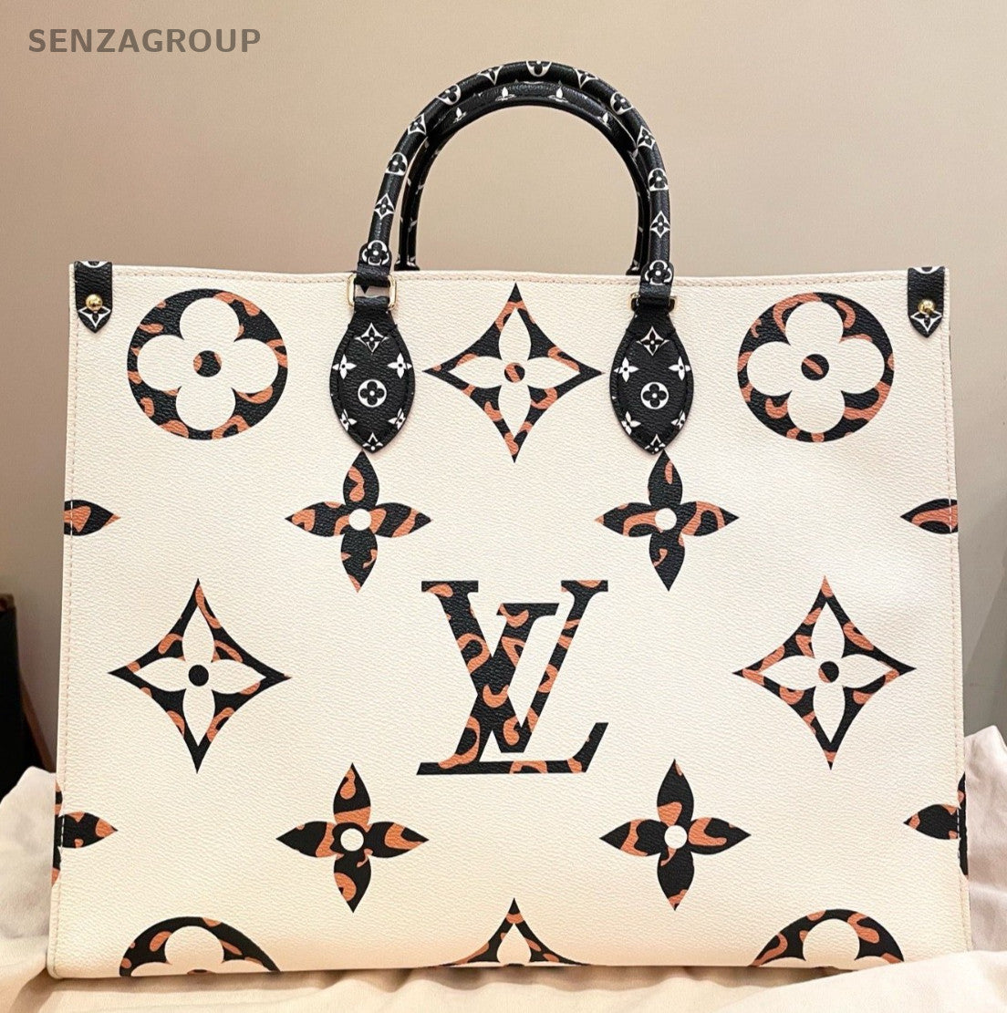 Louis Vuitton Onthego GM Tote Top Handle Bag White Orange Used Women Classic