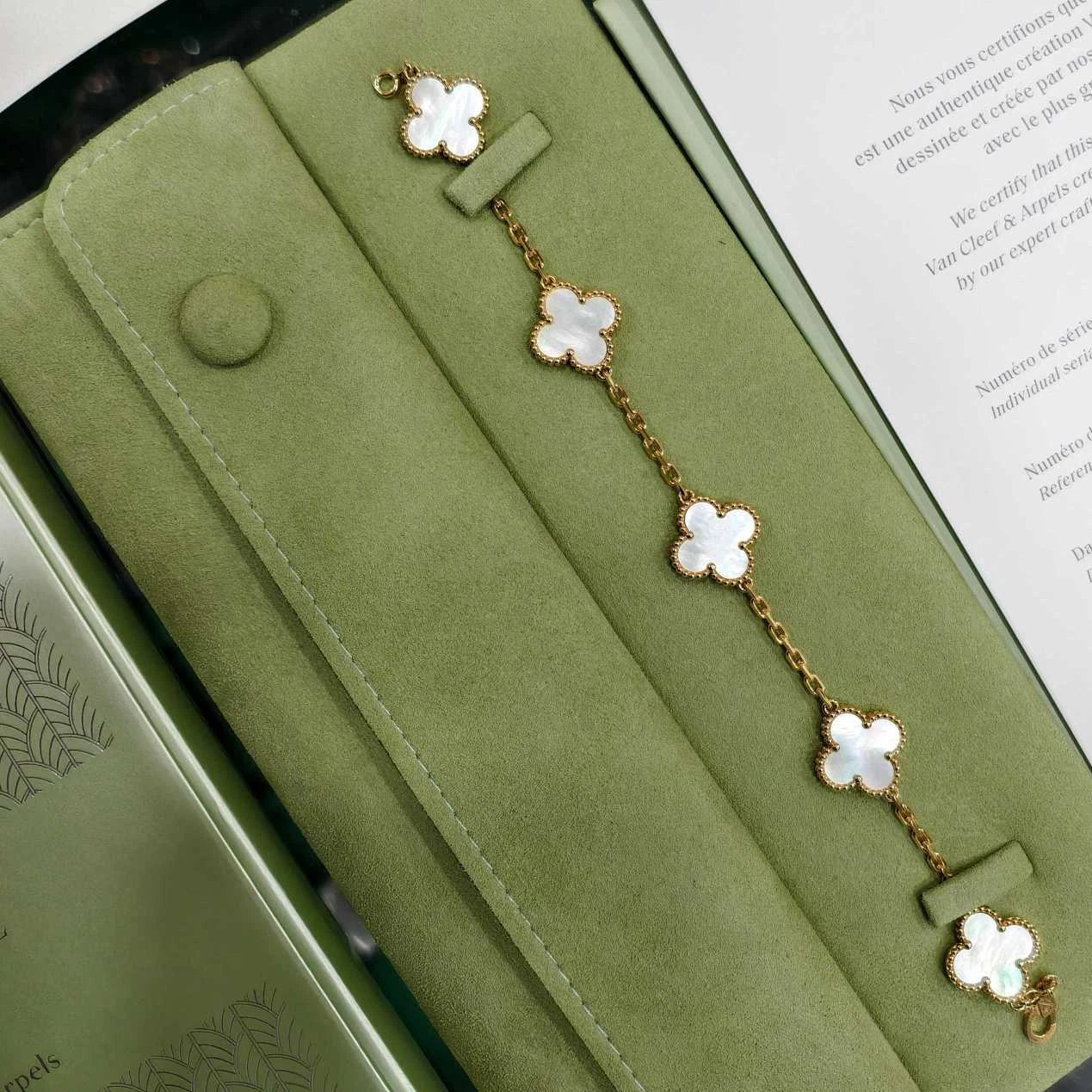 New Van Cleef &amp; Arpels Vintage Alhambra Bracelet 18k YG 5 Motifs Mother Of Pearl