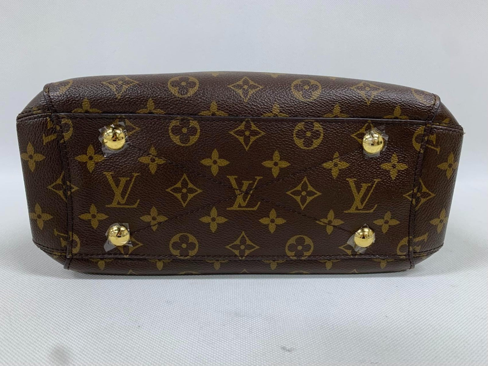 SJ0001 LV Montaigne BB Bag