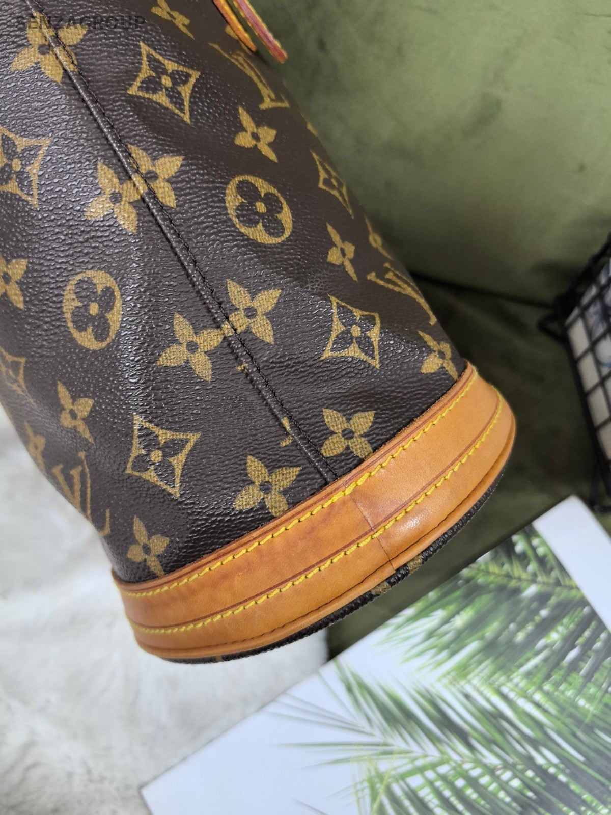 Louis Vuitton Petite Bucket PM Monogram Shoulder bag Women Vintage