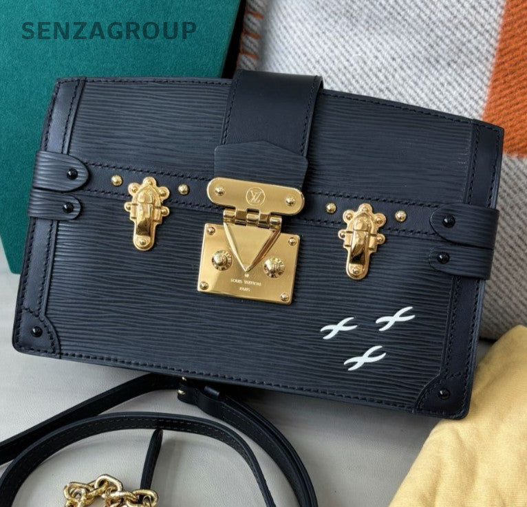 Louis Vuitton Trunk Clutch Epi Shoulder Bag Crossbody Black Gold Women Classic