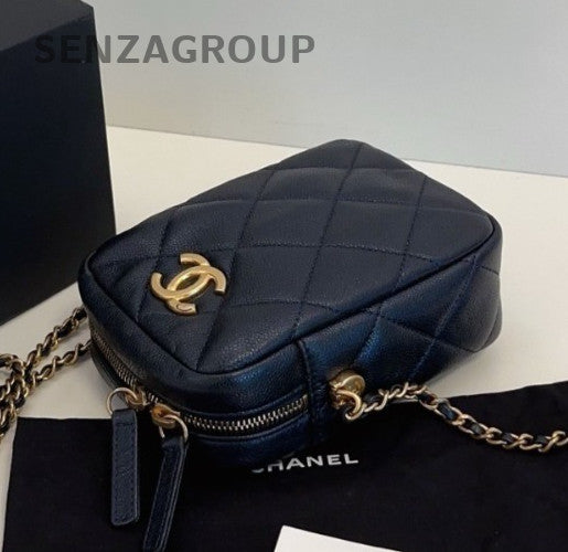 Chanel Diamond Calfskin Chain Crossbody Shoulder Bag Black Gold Women Classic