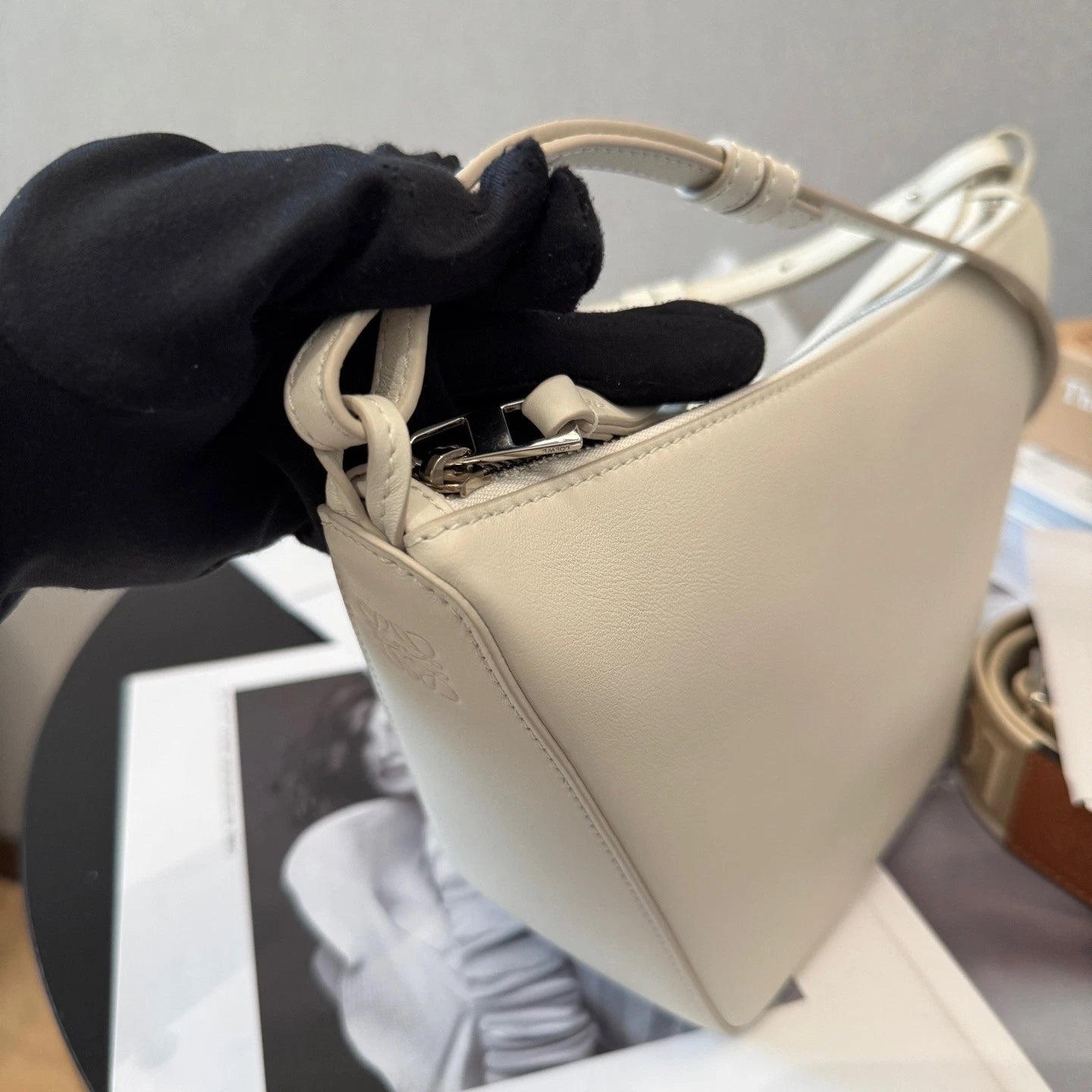 Excellent Loewe Hammock Hobo Mini White Handbag Crossbody Silver Hardware