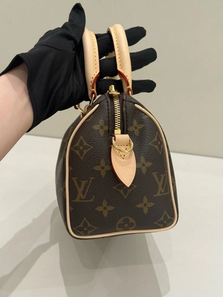 Louis Vuitton Speedy20 Canvas Shoulder Bag Top Handle Bag For Women