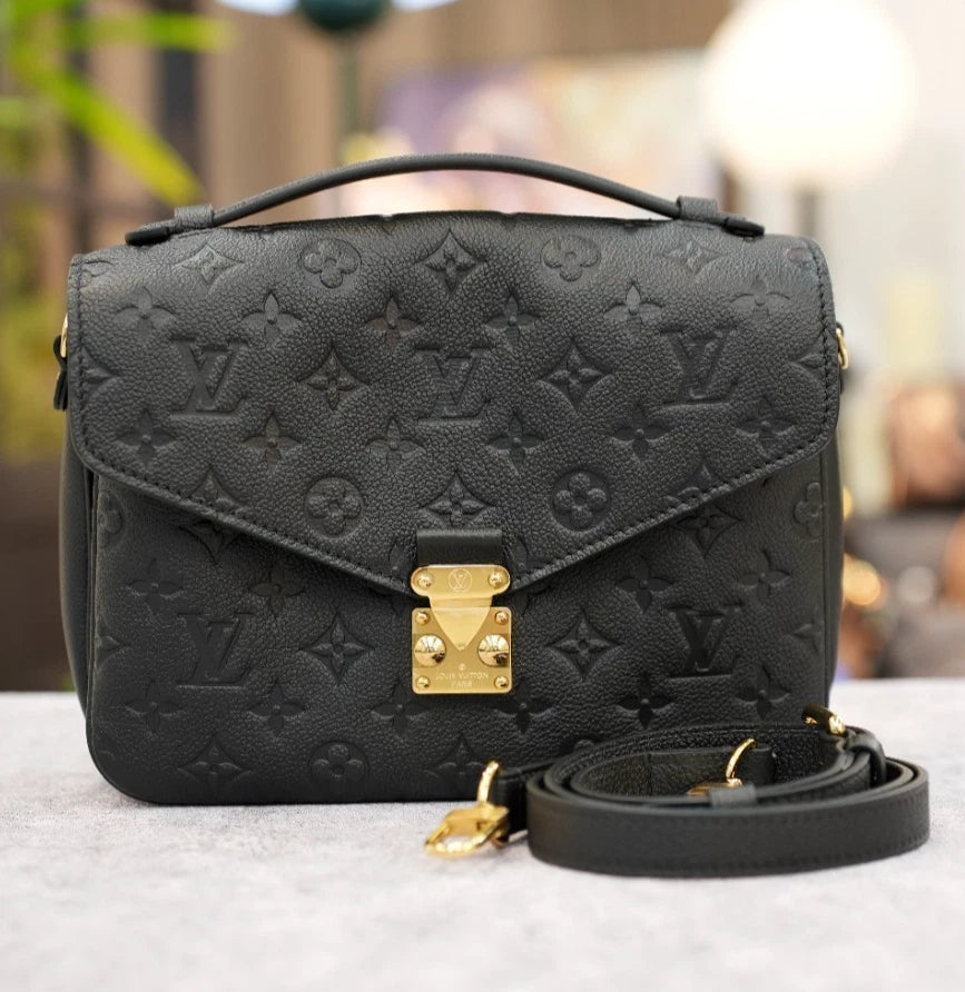 Louis Vuitton M41487 Monogram Empreinte Crossbody Excellent