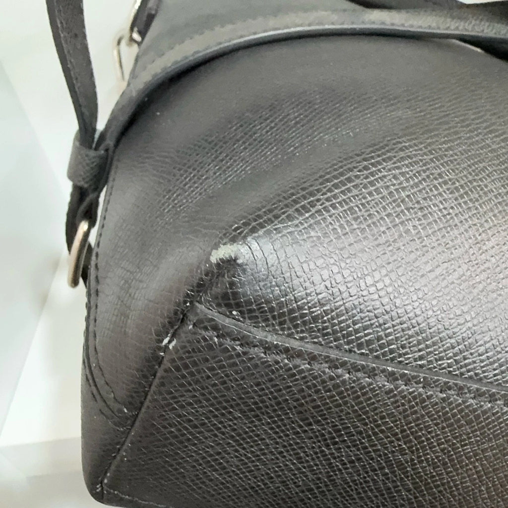 Louis Vuitton Black Taiga Leather Vertical Briefcase Handbag Crossbody Women