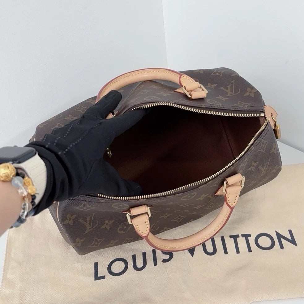 Excellent Louis Vuitton Speedy30 Monogram Canvas Handbag Gold Hardware No Strap