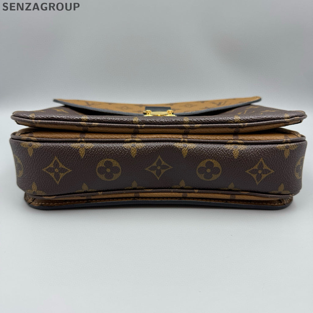 Louis Vuitton Monogram Pochette Metis Crossbody Bag - Classic Women's