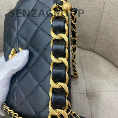 Chanel 22S Black Gold Quilted Chain Shoulder Bag - Classic & Fashionable