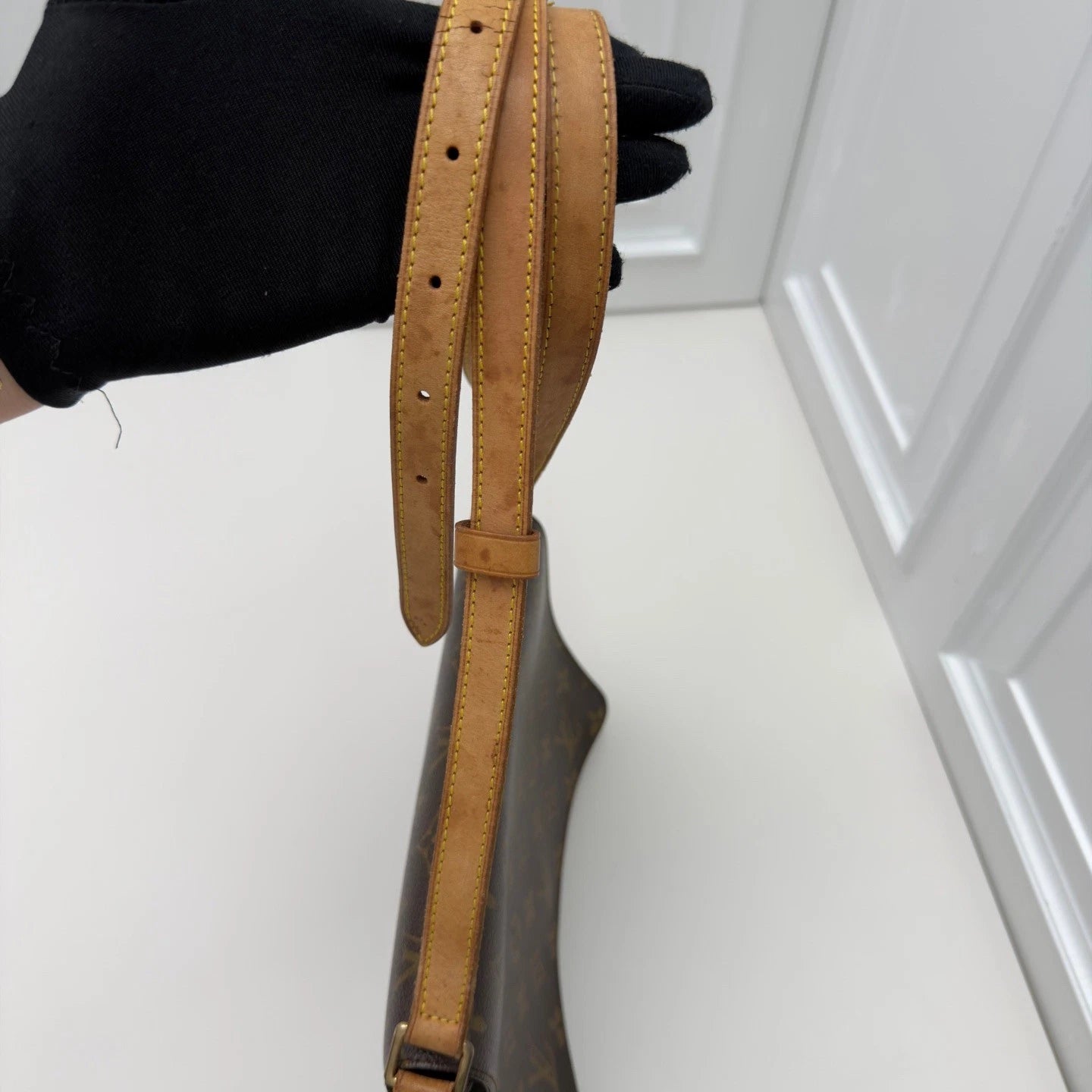 Louis Vuitton Musette Tango Monogram Shoulder Crossbody Brown Gold Women Vintage