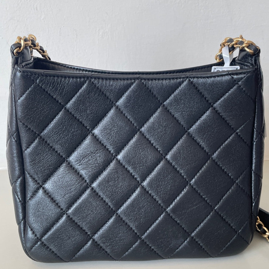 Chanel 22P Hobo Chain Quilted Shoulder Crossbody Bag Women's Fashion