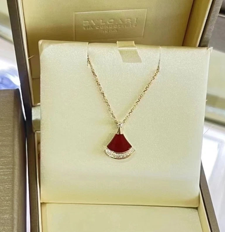 Bvlgari Divas' Dream Pendant Necklace 18K Rose Gold Red Carnelian Diamonds