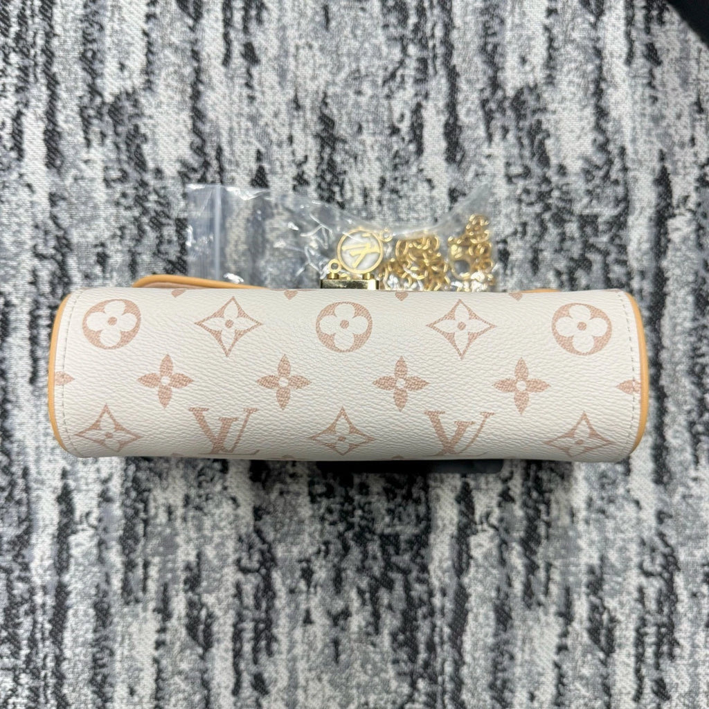 Louis Vuitton Dune Pochette Camille WOC Crossbody Bag For Women