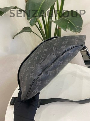 Louis Vuitton Discovery Men's Waist Bag Shoulder Bag Black Classic