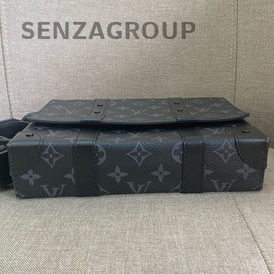 Louis Vuitton Monogram Trunk Messenger Bag - Classic Men's Crossbody